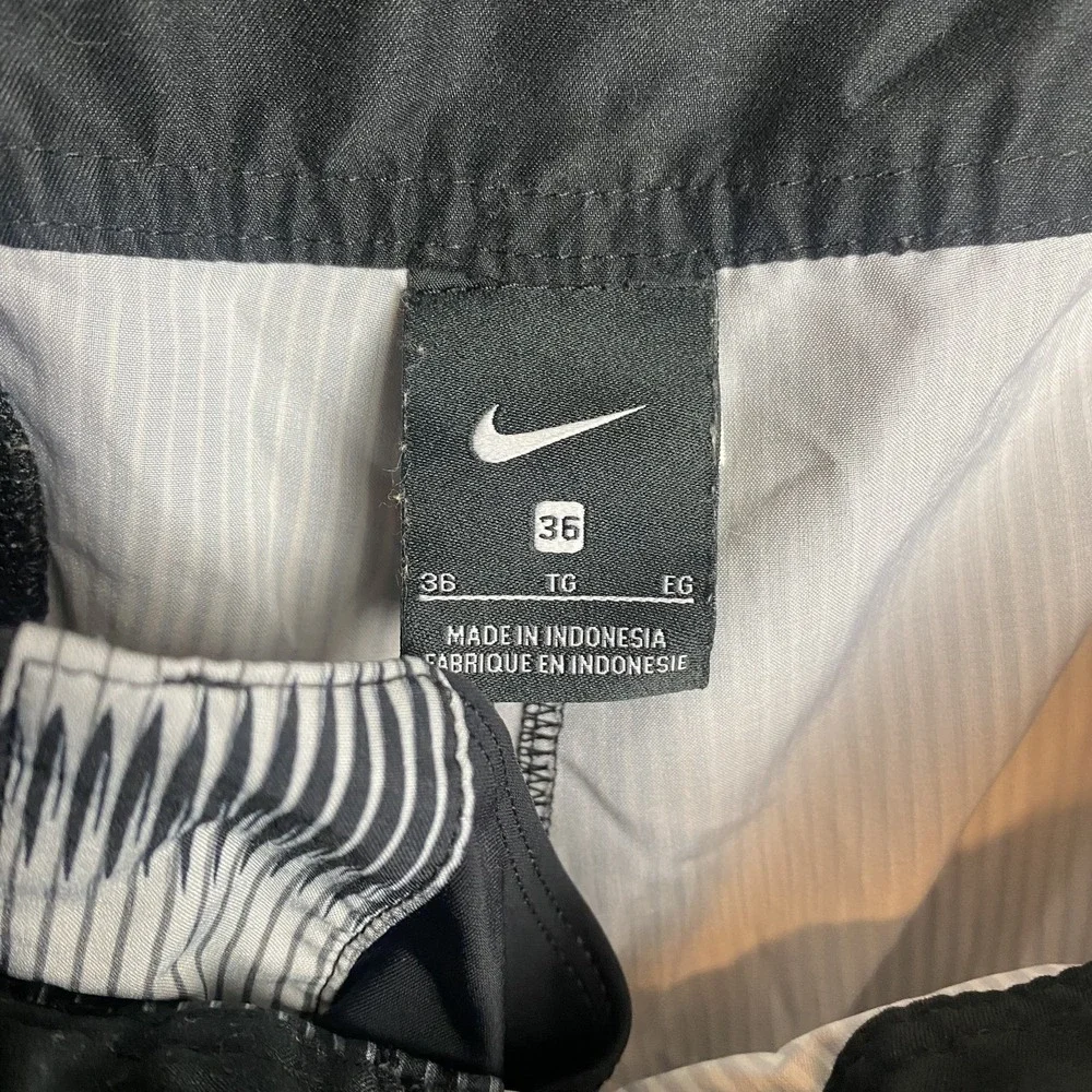 Nike Men's 36 Boardshorts Black White Striped Swim Trunks